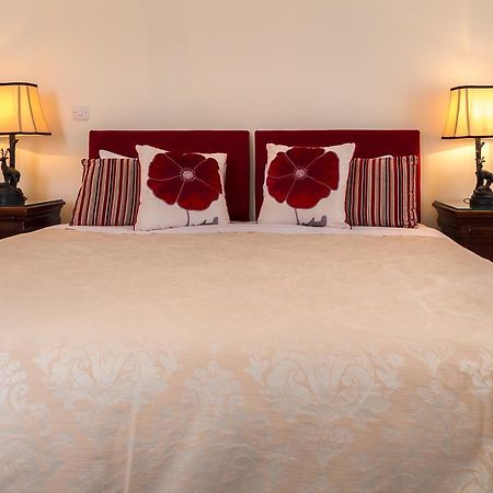 Villiers Lodge Surbiton Esterno foto