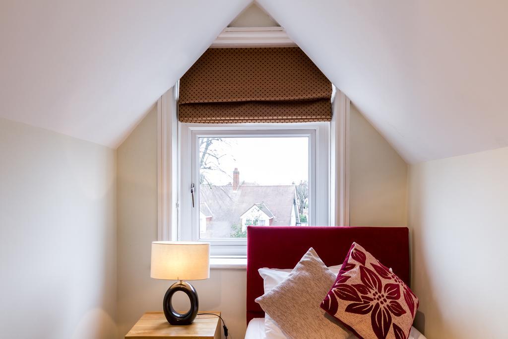 Villiers Lodge Surbiton Esterno foto