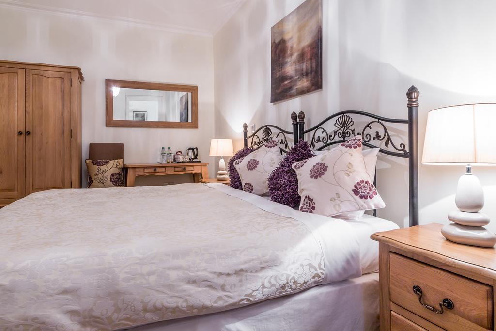 Villiers Lodge Surbiton Esterno foto