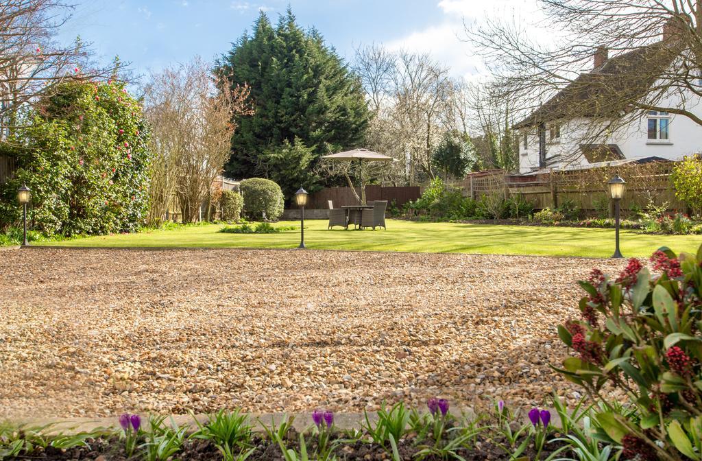 Villiers Lodge Surbiton Esterno foto